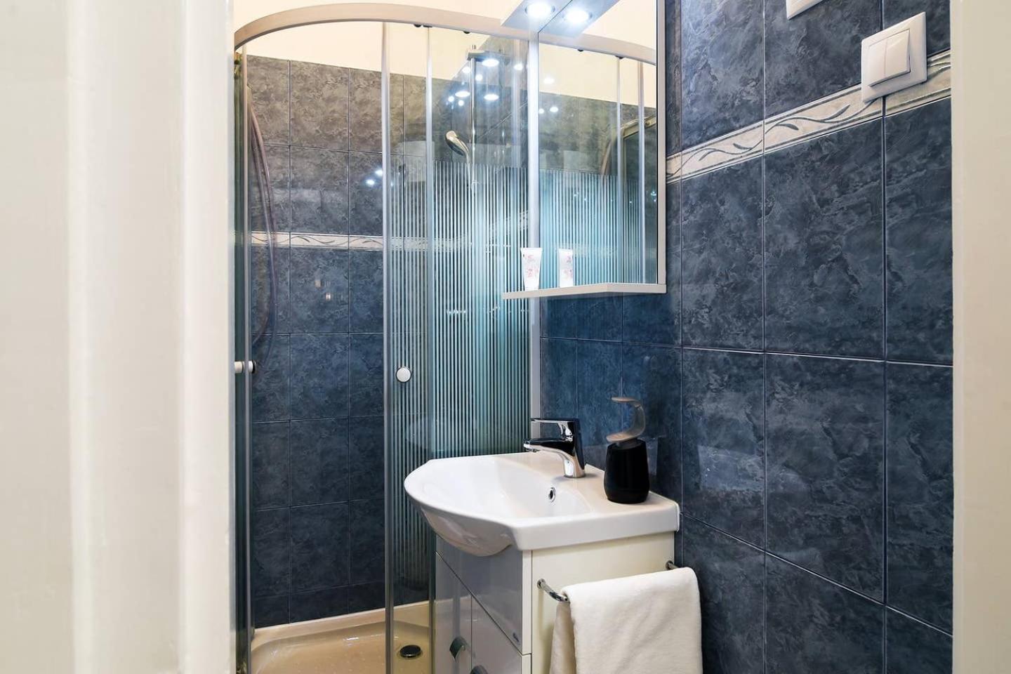 Very Central Apartment Close To Basilica Будапеща Екстериор снимка