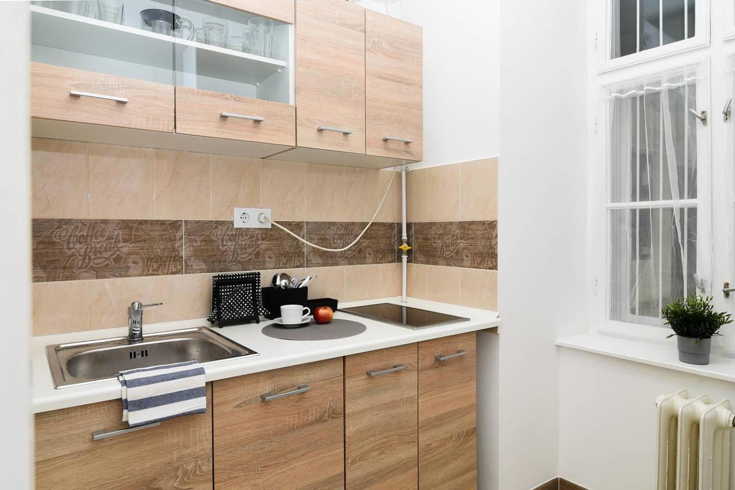 Very Central Apartment Close To Basilica Будапеща Екстериор снимка